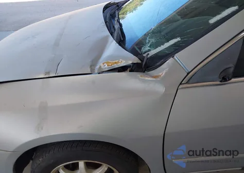 2003 Honda Accord 2.4 Lx z USA, uszkodzony, nr VIN JHMCM56383C002404